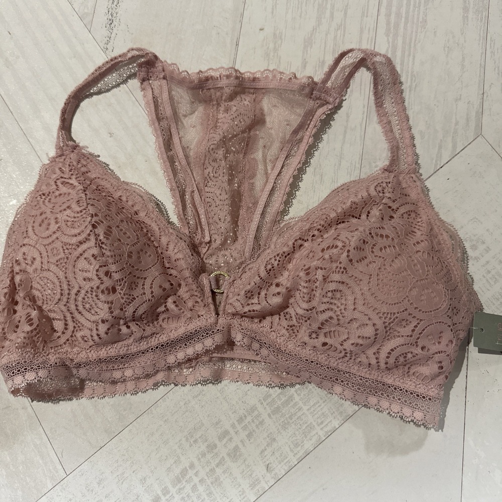True Rue21 Bralette Juniors Medium‎ Pink Pullover Padded Lace V-Neck Wirefree